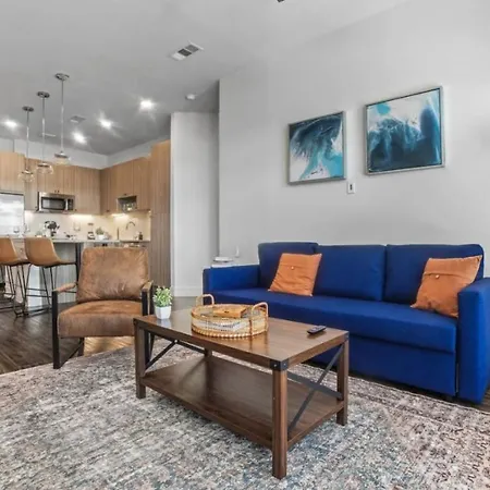 Luxurious New Unit 2Bd2B Pool, Golf Sim Appartement
